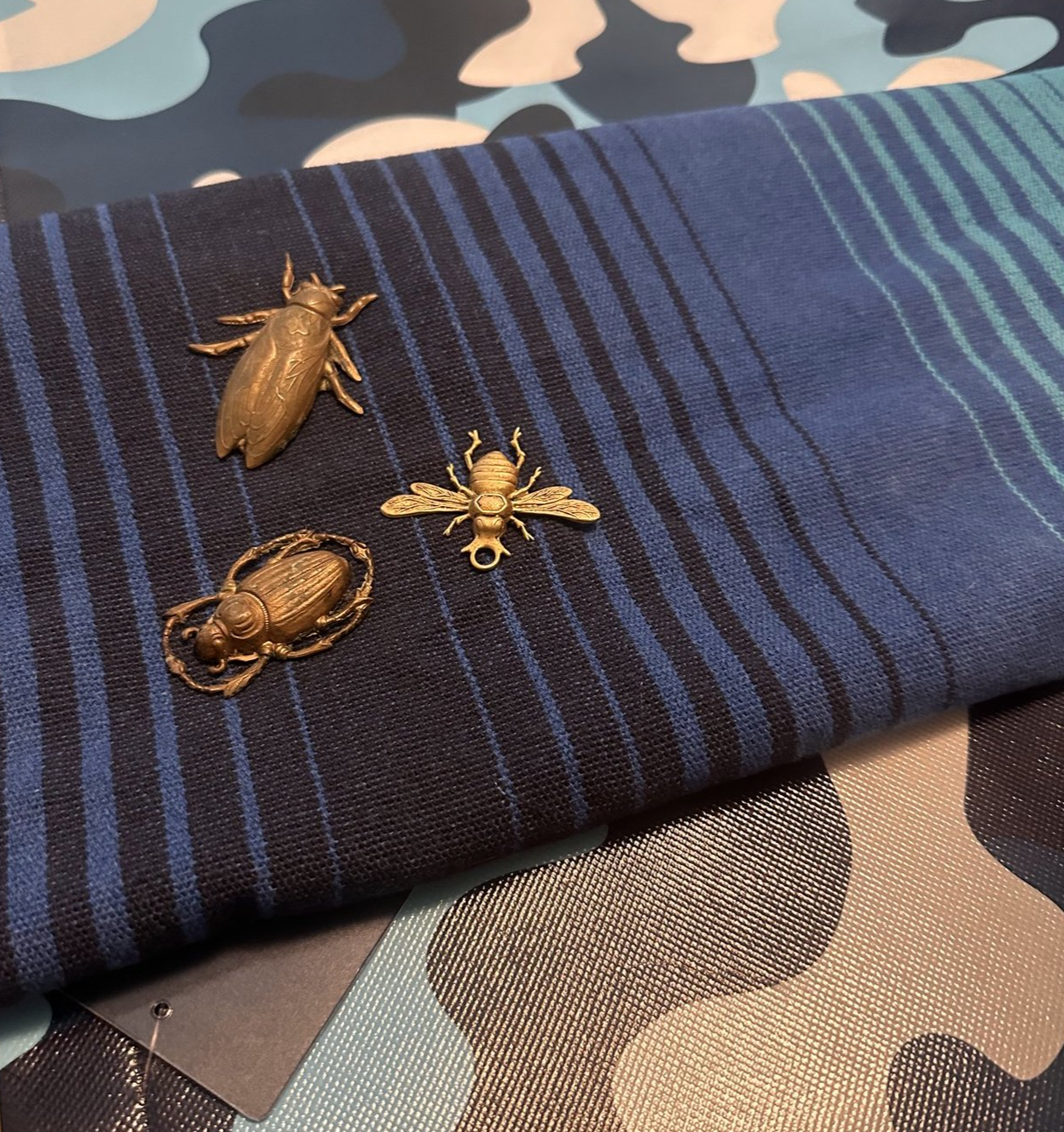 SPECIAL EDITIONS :: SHOPPING BAGS.