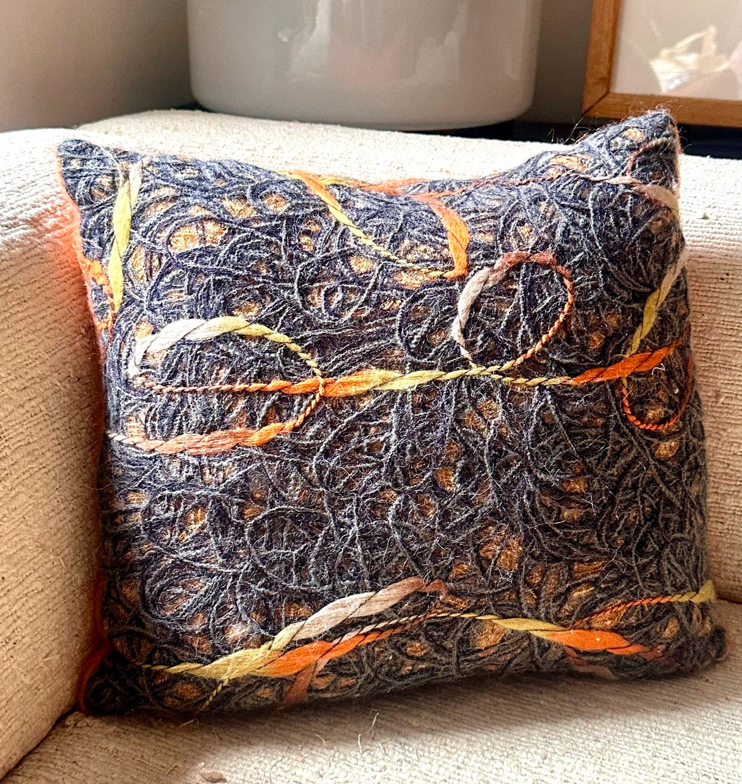 SPECIAL EDITIONS :: PILLOWS.