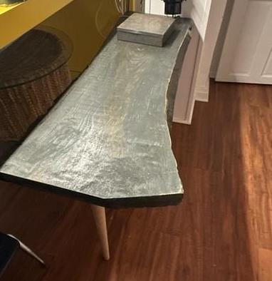 live edge desk.