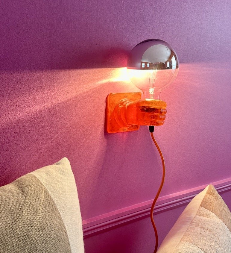 MANO :: WALL FIXTURE.