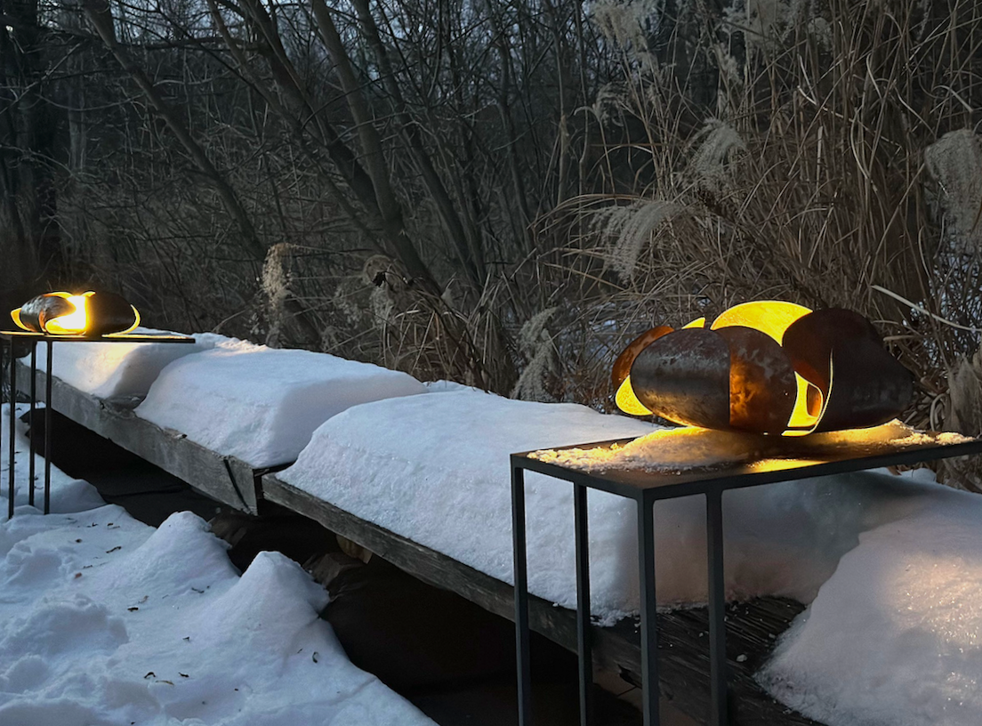 SPECIAL EDITIONS :: SYCAMORE WIRELESS OUTDOOR METAL LIGHT FIXTURE.