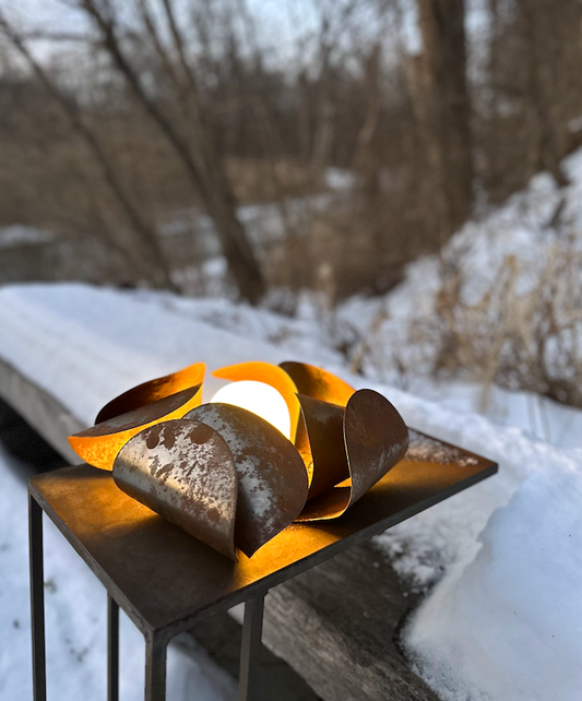 SPECIAL EDITIONS :: SYCAMORE WIRELESS OUTDOOR METAL LIGHT FIXTURE.
